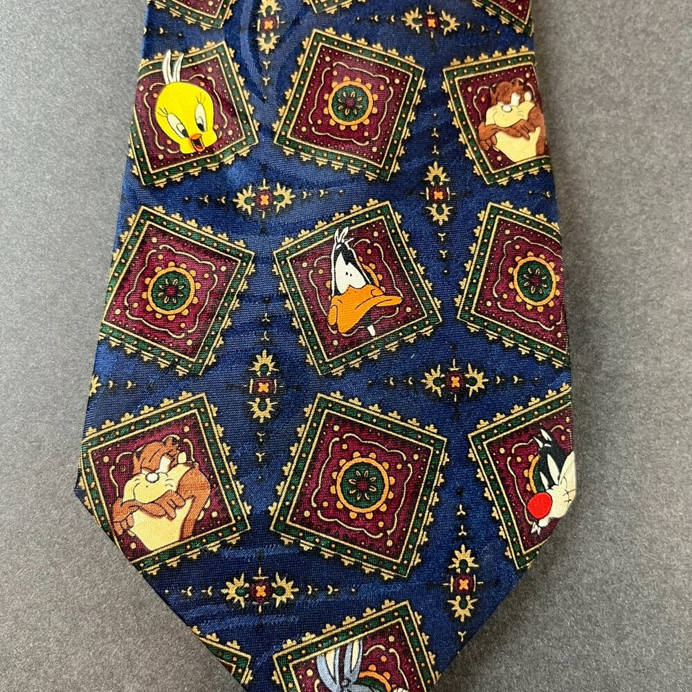 Looney Tunes Vintage Tie
